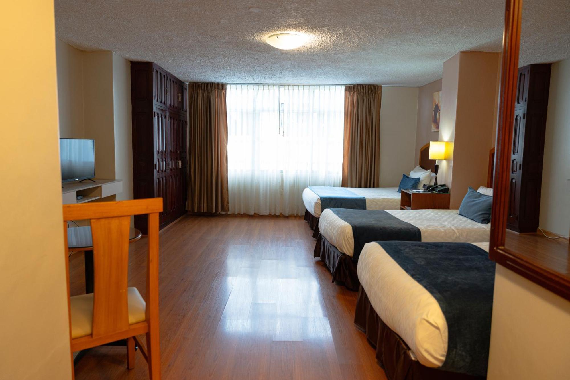 Hotel Santa Monica Куэнка Экстерьер фото