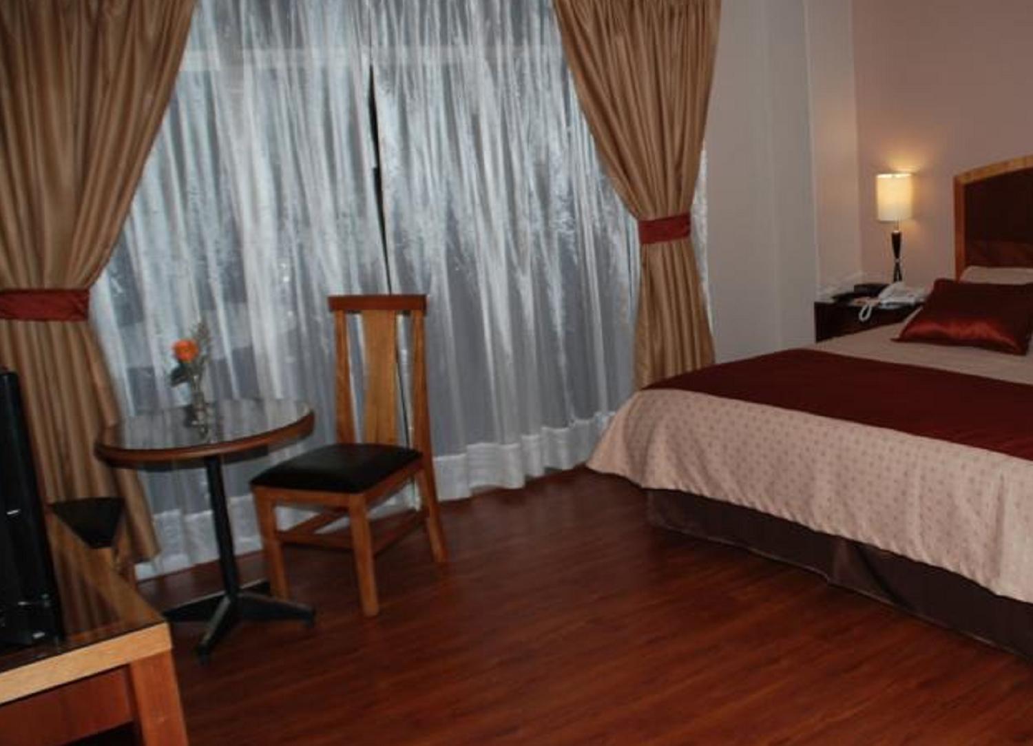 Hotel Santa Monica Куэнка Экстерьер фото