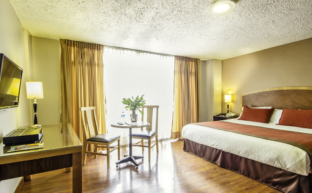 Hotel Santa Monica Куэнка Экстерьер фото